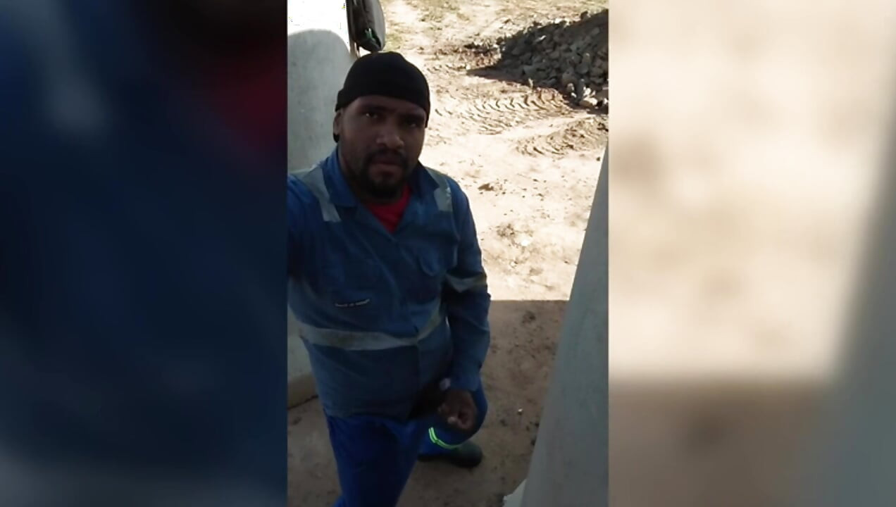 Before Heading Home, the Worker Gets a Quickie at the Construction Site.