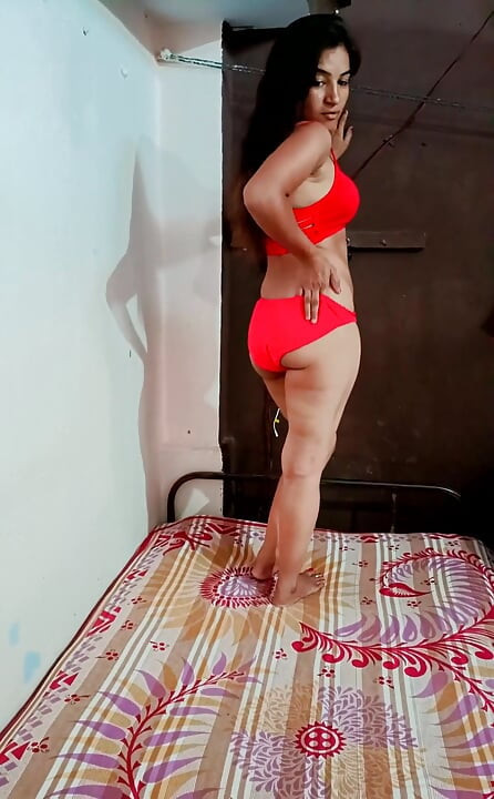 與男友的最新熱辣攝像頭對話 觀看全裸熱攝會話