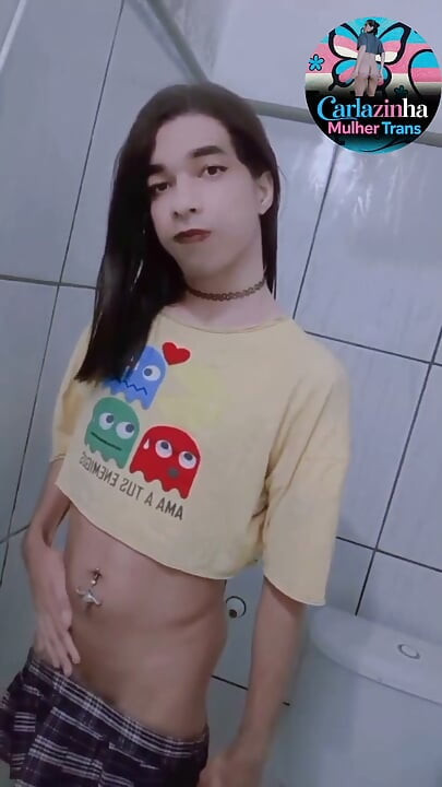 Jsem Okázalá Mrcha, Velmi Promiskuitní Trans Žena, Která Si Užívá Takhle Předvádět