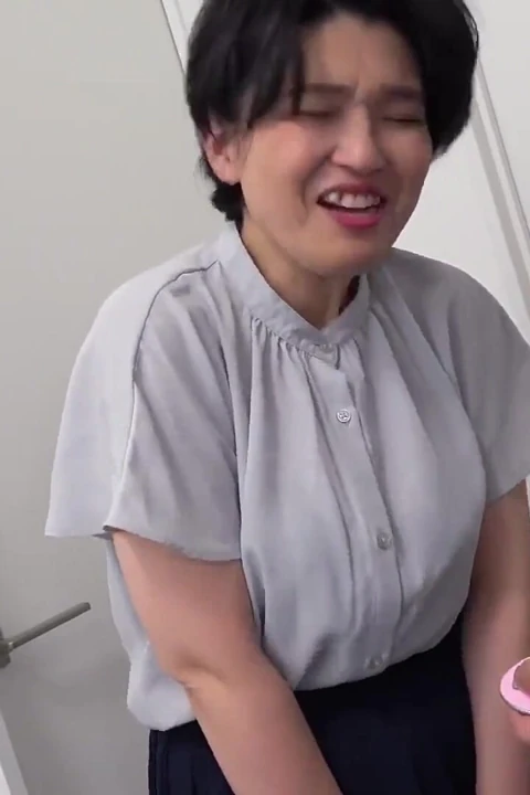 Yanagisawa Akiko - 丰满的办公室女郎乞求中出 -2