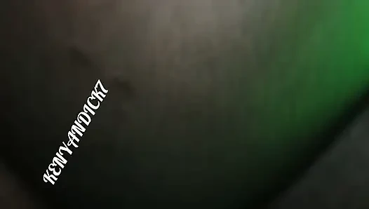 Поздней ночью скачет на хуе моего бойфренда после посещения его на ужин