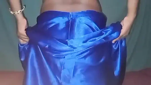 ШРИ-ЛАНКИЙСКАЯ ЮНАЯ ДЕВУШКА ТРАХАЕТСЯ В ЗАДНИЦУ СОЛО, АНАЛ