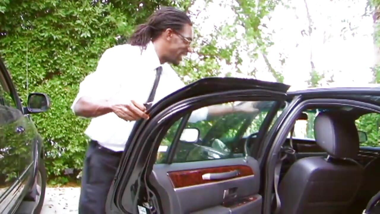 Savršeni ogromni crni bambus za savršenu mokru pičku