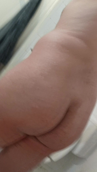 Halo aku gay