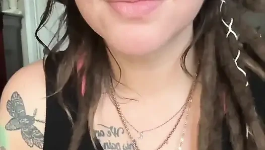 Надуваю дыма у тебя и пускаю слюни