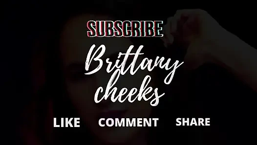 I masturbate secretly with the doors open