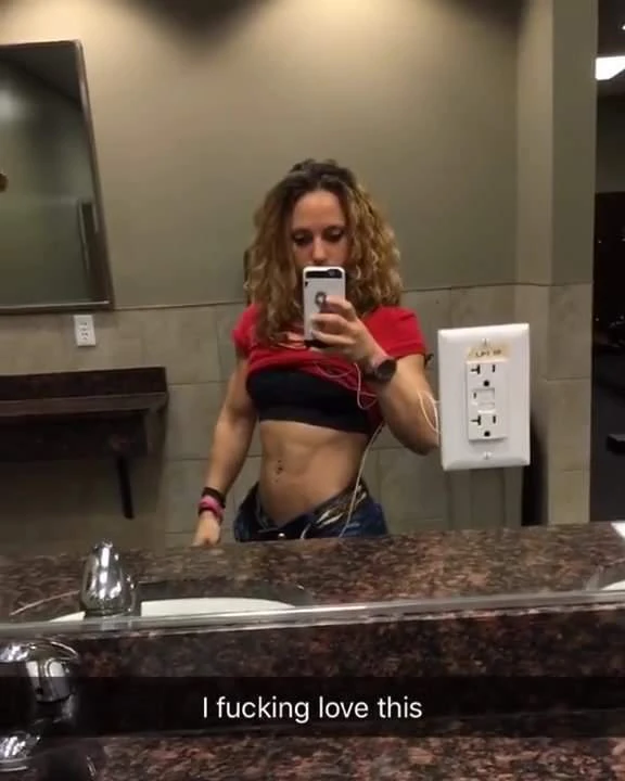 IG: Flexxabellaa