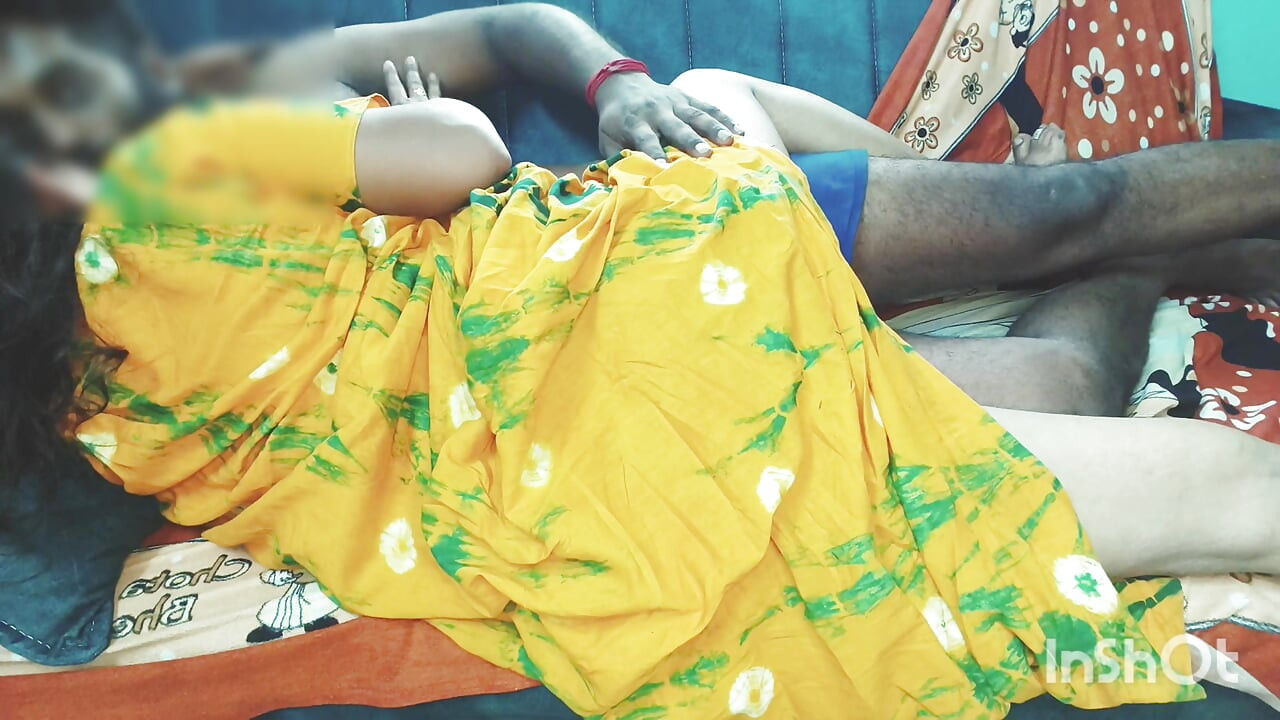 Tamil desi hot wife fingering in husband