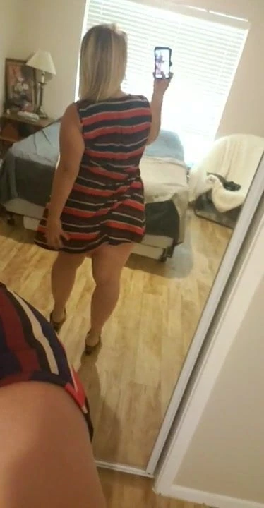 slut in the mirror