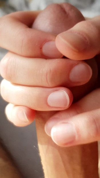 لحظة عاطفية من مراهقة ساخنة عن قرب ، جنس يدوي مدمر مع نائب الرئيس ضخم! بوف!