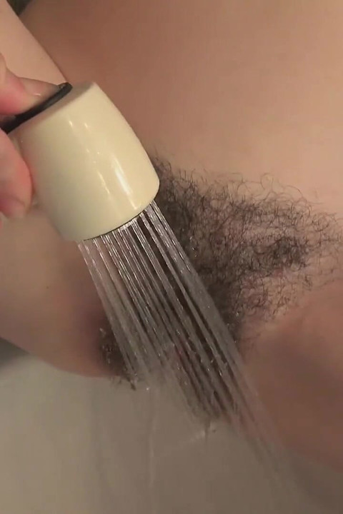 Watch as Emma Washes the Dishes and Turns Around Revealing Herself
