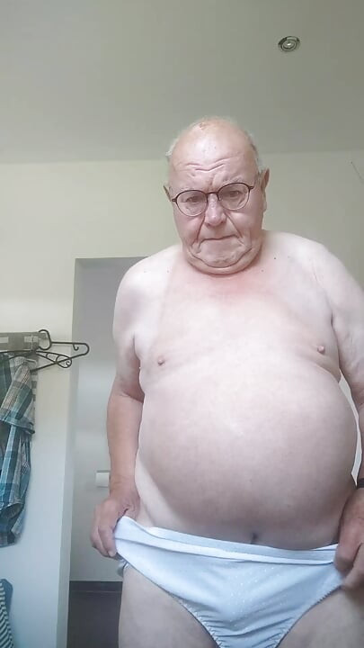 Gola zabava