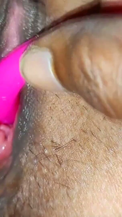 hindi neha,s nice  cumshot on pussy vibretor toy fuking cumshot | Clip 1