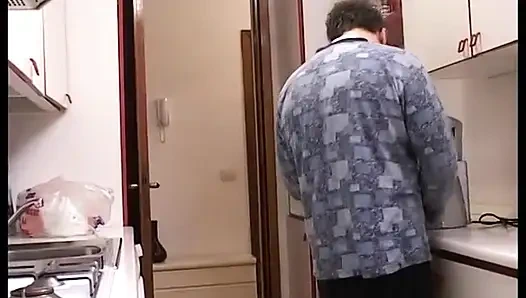 Rotes haar, sexy schätzchen liebt es in muschi