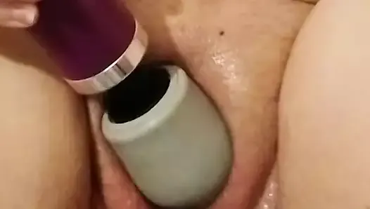 German fat OF slut gets herself with the Magic Wand