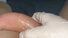 तेल लेटेक्स हैण्डजॉब वीर्य निकालना के साथ बड़े स्तनों वाली गांड चुदाई, बड़ा गोरा लंड