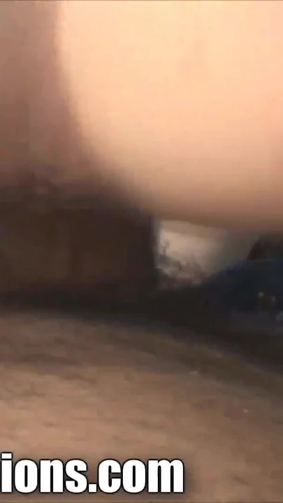 רגע חובה מתוך "OK Titty Woods Fucked Bitch Skank Stories n Cock Smoking Cunt Truttering Outside"