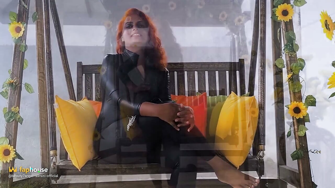 Wet Look Majtki Stanika spróbuj na Nilmini Sheron Official