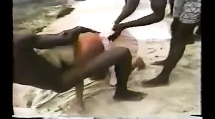 Jan b&#39;nin Jamaika plajı patlaması