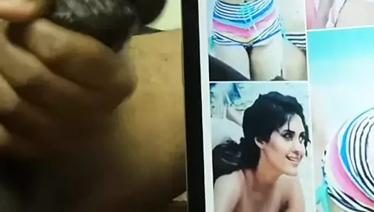 Actress surabhi awasome boşalmak haraç