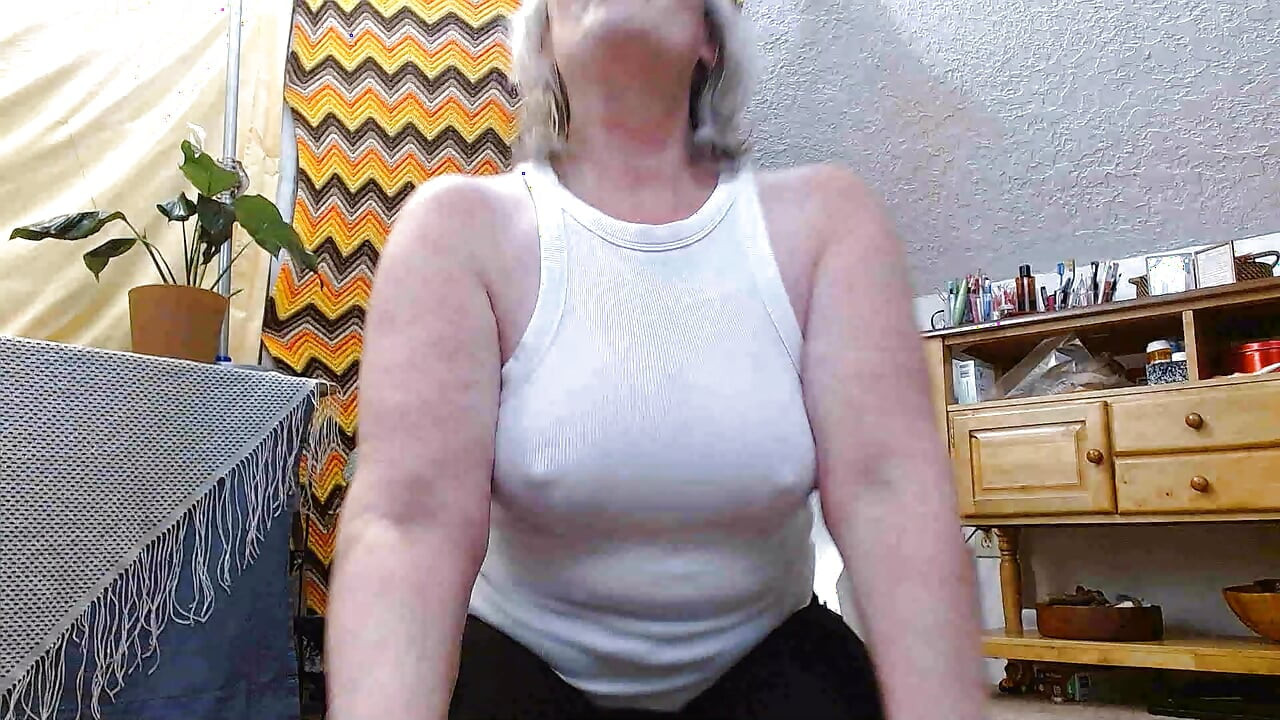 1340 รําทําพื้นของกู คําขอที่กําหนดเองจาก DawnSkye1962