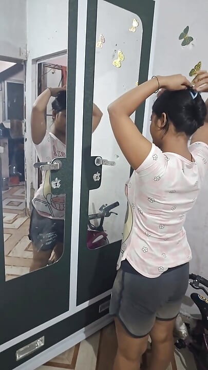 Waktunya masak sendirian sama mantan istri hot india!