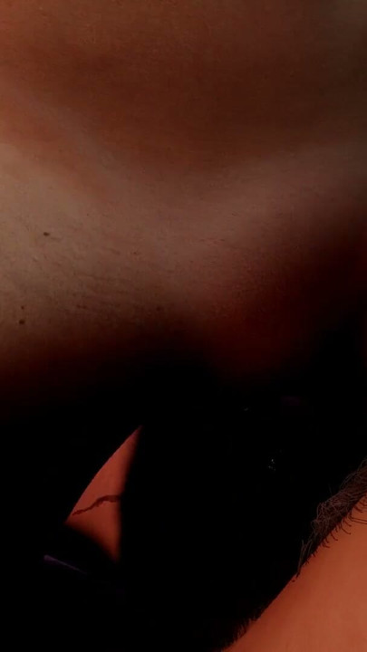 Sugar Daddy's Arm Candy quer um pouco de açúcar também | Clipe 1