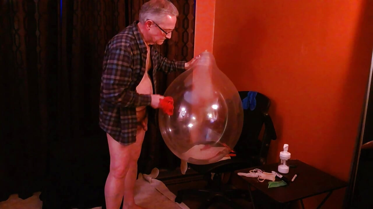 152) Three Big Round Balloons Popped by Looner Daddy