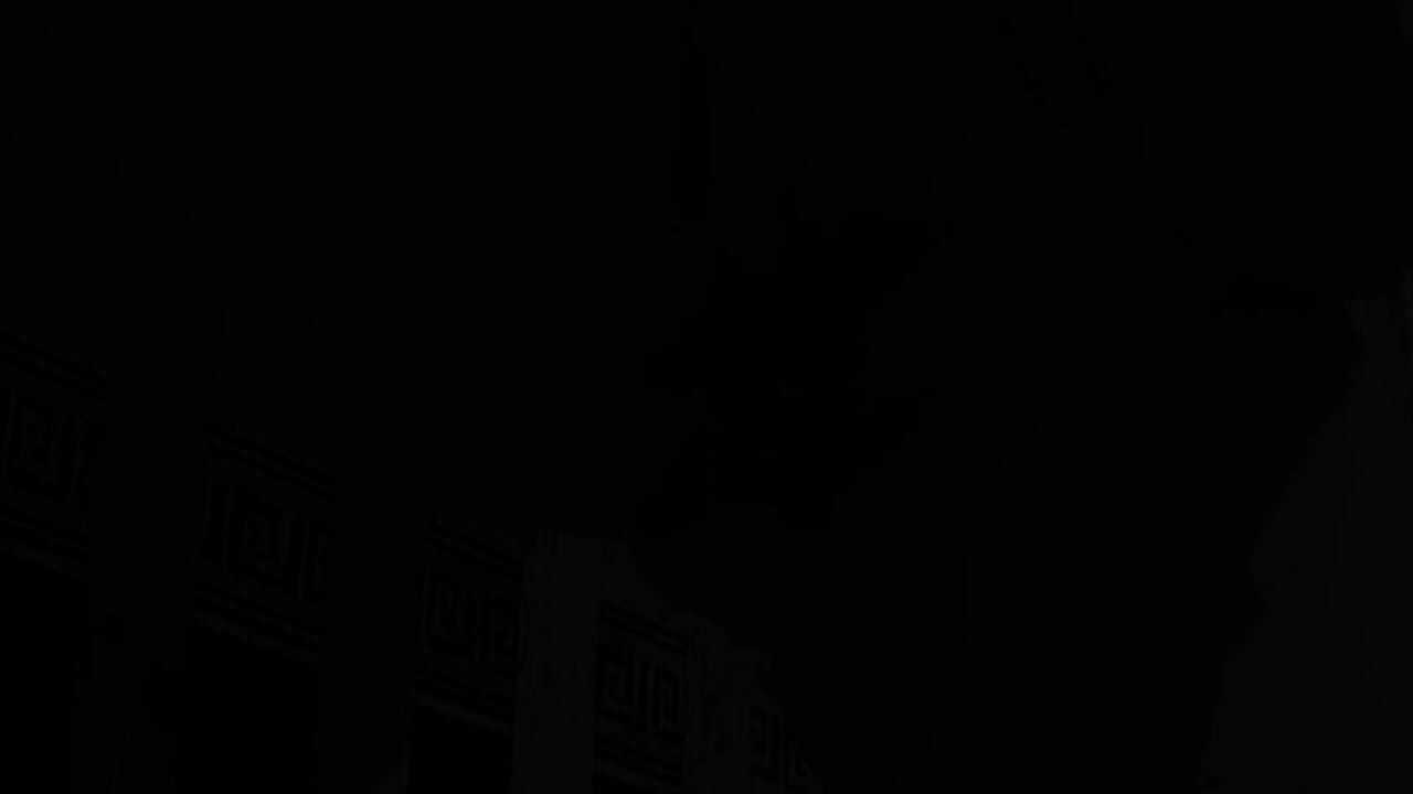بخ نفاث قوي لصديقتي في الحمام