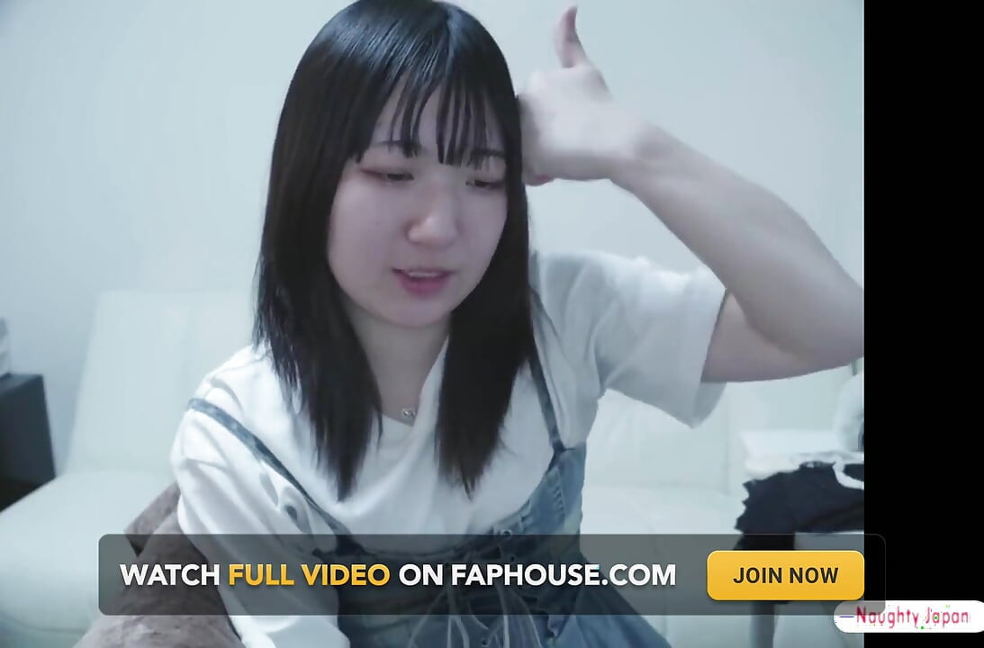 그녀는 소프트 포토 촬영에만 동의했지만, 그날은 뜻밖의 반전을 겪었습니다.