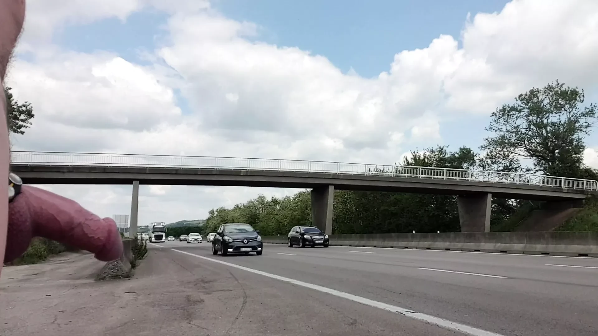 Riskiest exhibition I've ever filmed. part 2