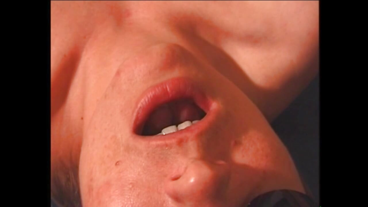 Tante girang kotor muncrat di kamar hotel