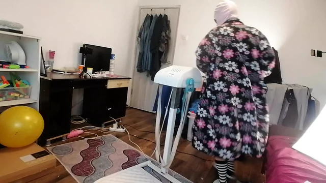 Amateur milf massages herself with a vibrator