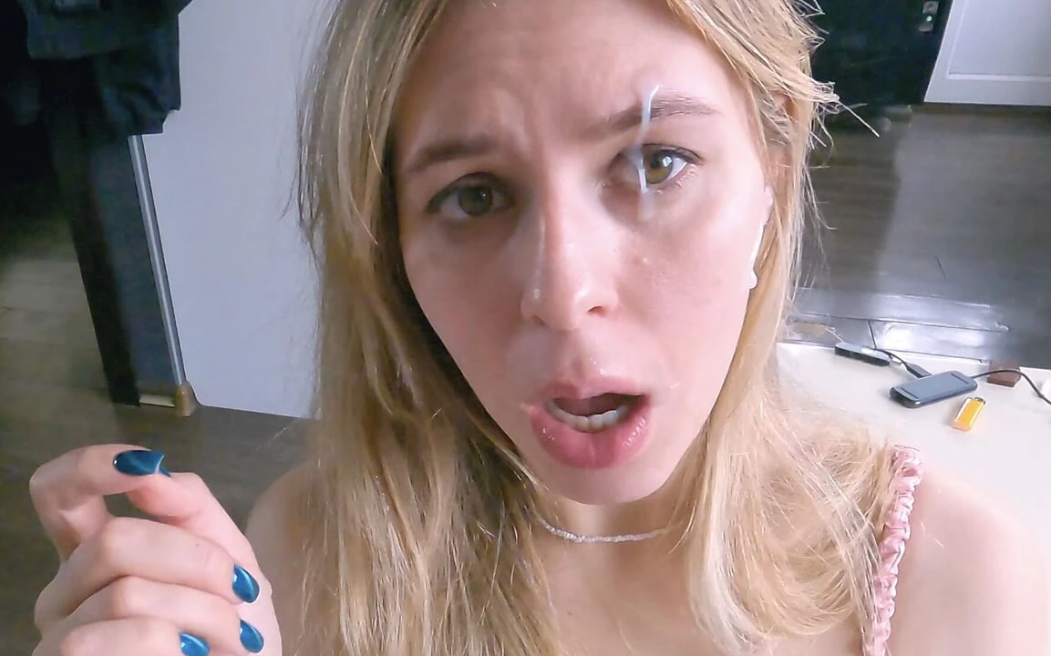 Get Cum on Your Face!!!!sperm Hanging From Eyelashes