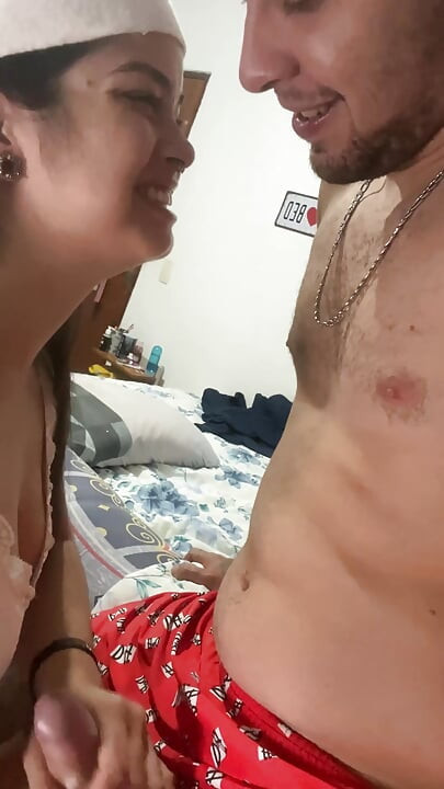 Debora teases Wellington between white lace and her deep Christmas blowjob