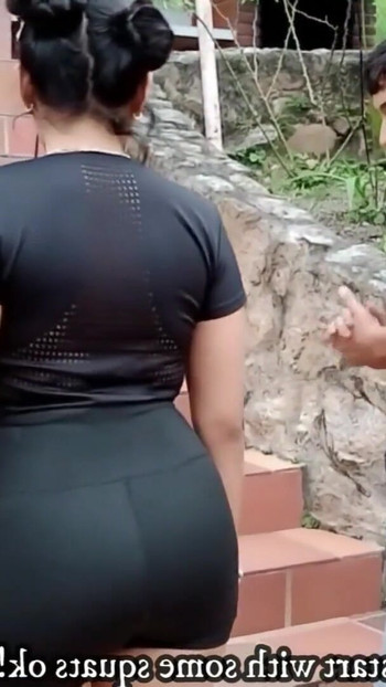 내 보지를 먹는 거유의 개인 트레이너 - 영어 포르노 | 클립 1