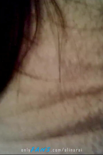 The guy fucked a really married girl in the entrance