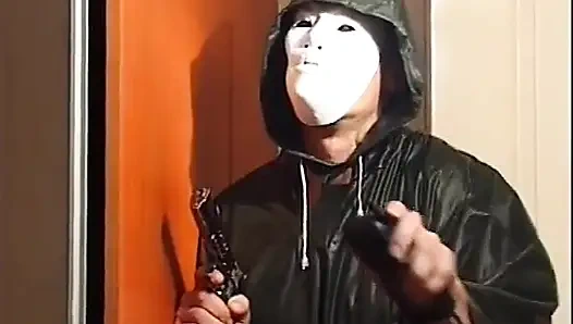 Kristal taşaklı kuşta Angelica Bella üretimi