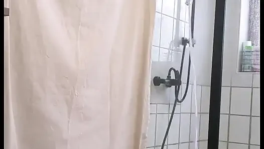 A Full Bag of Water Flowes Into My Little Ass!