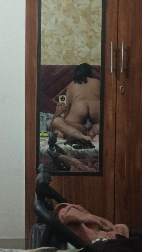 Padosi bhabhi ne land par uchal kar Boht maje kiye