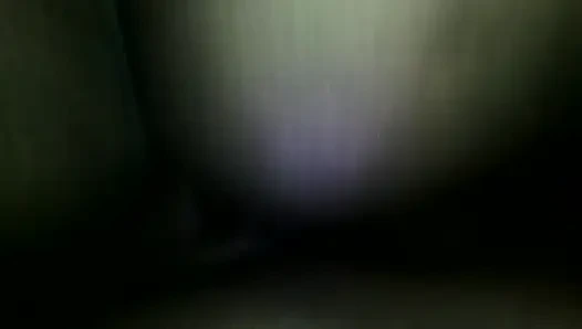 Natürliches indisches mädchen mit großen haaren und möpsen, allererstes bestes amateur-selbstgedrehtes des