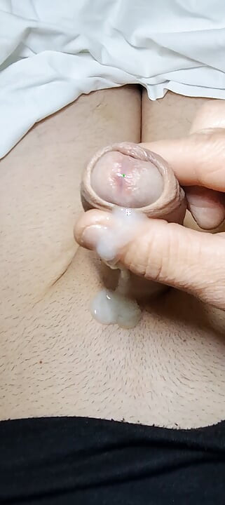 I like to masturbate