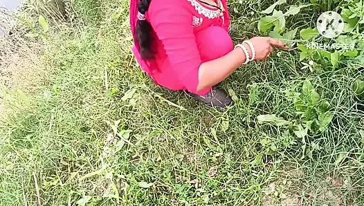 Village bhabhi cheating sex with neighbour