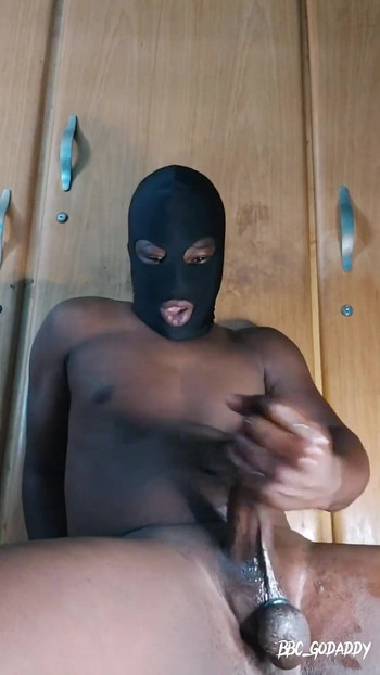 Snimio sam se kako jebem svoju učiteljicu i drkao na njezino stenjanje s mog crnog kurca kod kuće