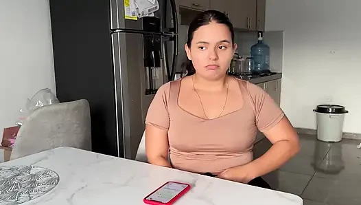 SAUDARA TIRI INGIN SEKS DI DAPUR