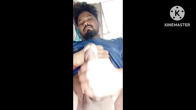 When he came today, he shook his cock a lot.