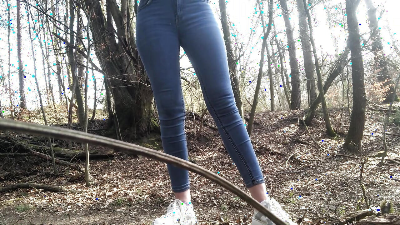 जंगल में पेशाब