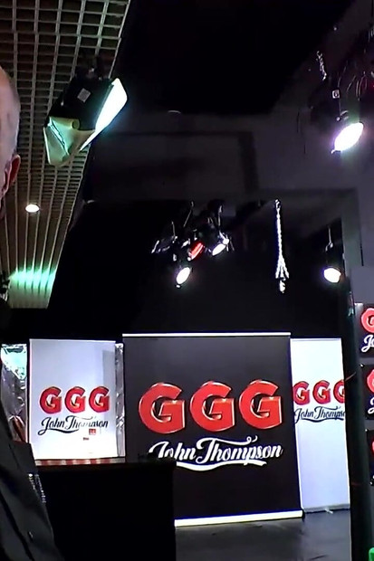 Ggg john thompson si cewek sange yang lagi sange berat sampai muncrat