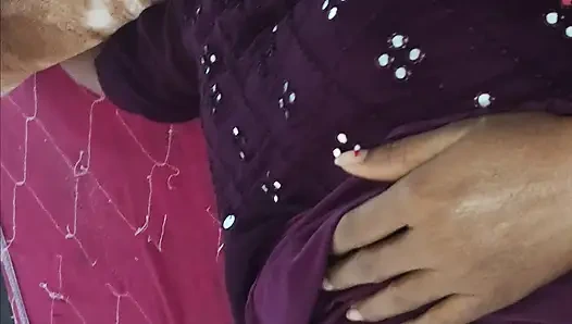 Desi bhabhi romantis xxx - saudara tiri dan saudara tiri desa dehati bhabhi seks memek panas - gadis desi muda di dalam tanah creampi.