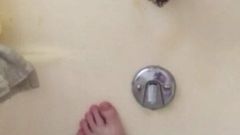 洗澡的脚